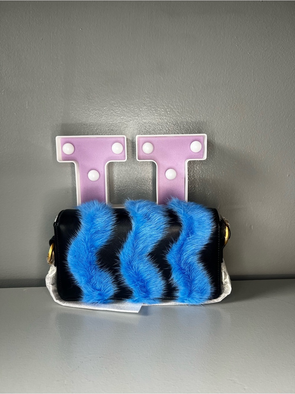 Brandon Blackwood Medium Nia Bag in Black Hard Leather with Blue Mink Fur - Picture 6 of 10